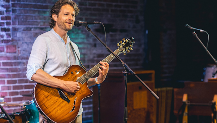 Streaming Tuesdays presents Alex Radus