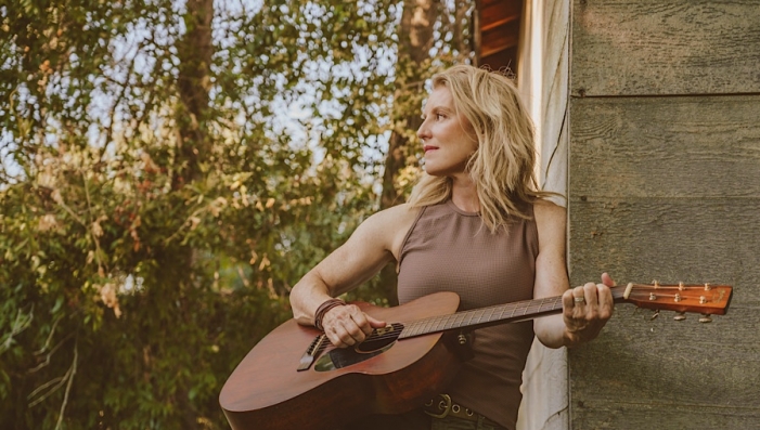 Streaming Tuesdays presents Rachel Garlin