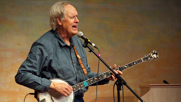 Streaming Tuesdays presents Tom Chapin