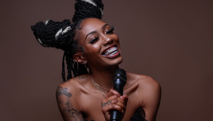 First Friday: R&B Grooves with Shamika Chantae - 7:00p