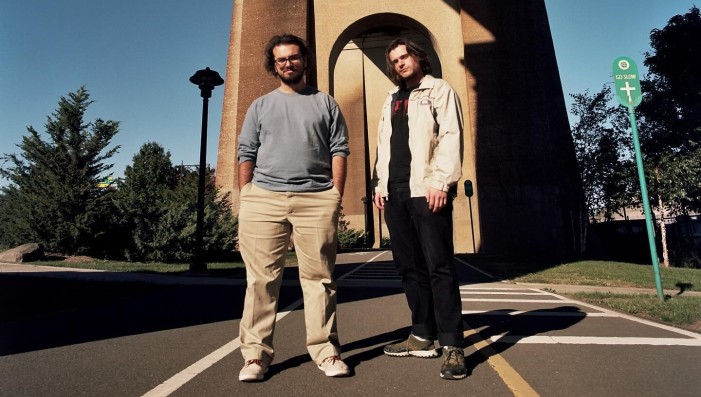 Beach Therapy, Motherway, Quemarlo Todo Por Error, Big Metal Cube