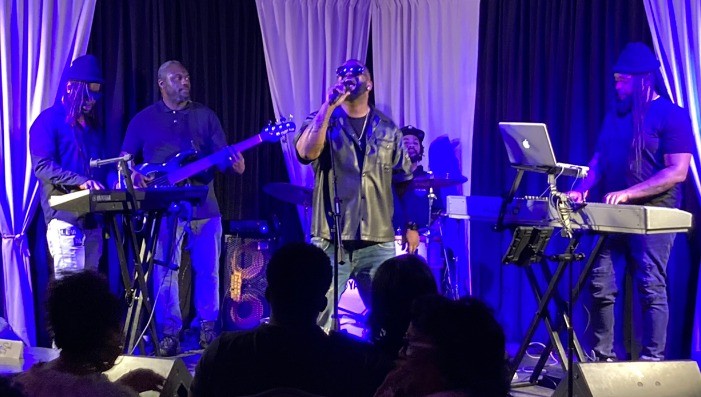 Cool Like That - R&B and More with D'Nell Hendrix & The Klimax Band