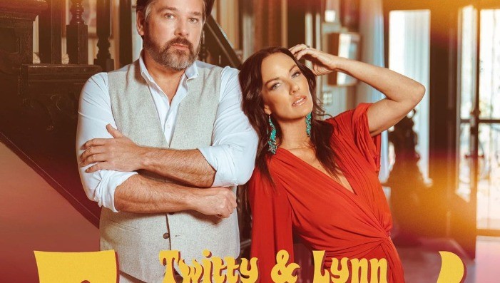 Twitty and Lynn: A Salute to Conway & Loretta with Loretta Lynn Christmas