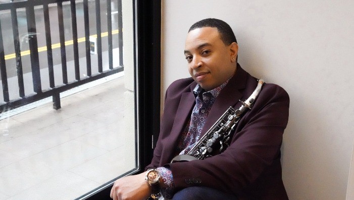 Saxophonist D Friday: Smooth Jazz and Soul live at the Jam Shak - 7:00pm