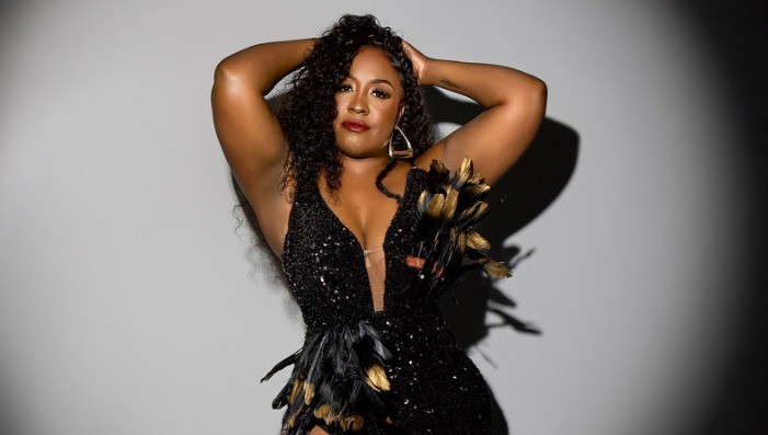 A Night with The 100: Songstress Gia Roxx