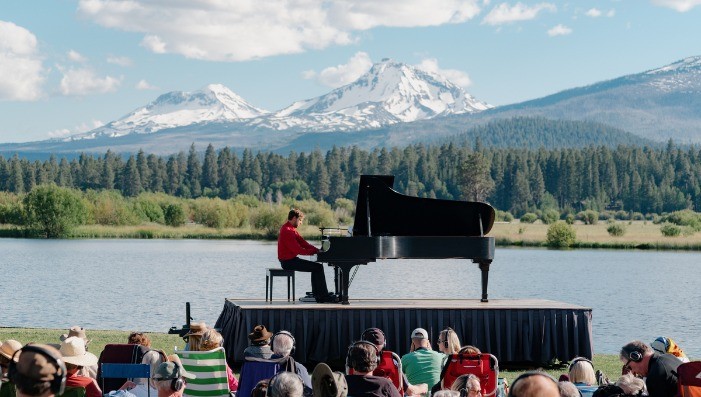 IN A LANDSCAPE:  Black Butte Ranch