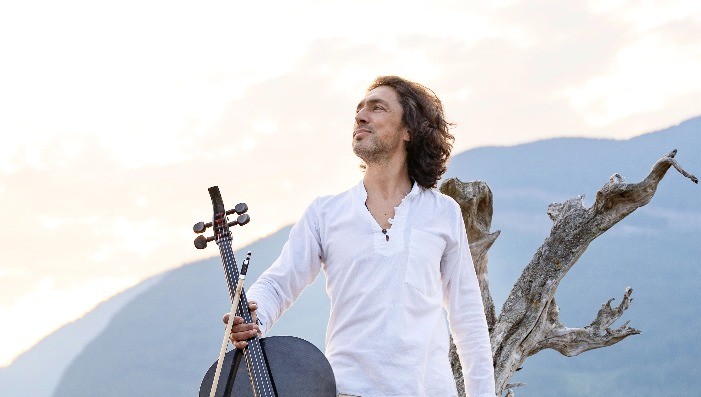 Ian Maksin: "Songs of Love & Peace" New Album Release Tour