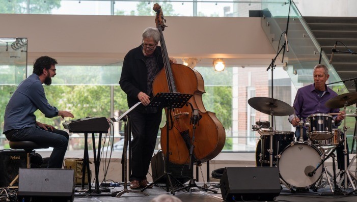 The Robert Jospe Trio ft. pianist Daniel Clarke