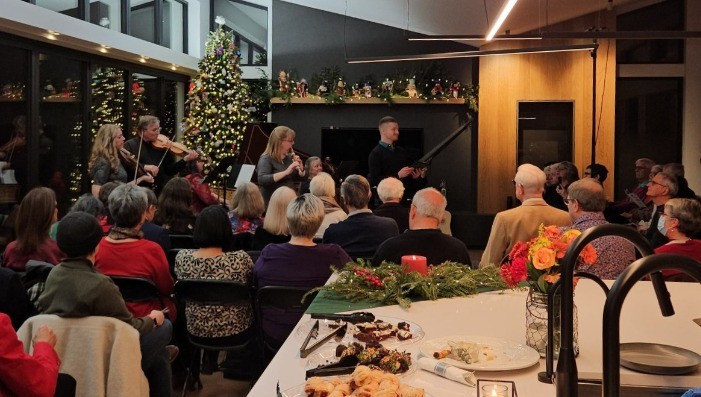 Raleigh Camerata presents: A Holiday House Concert