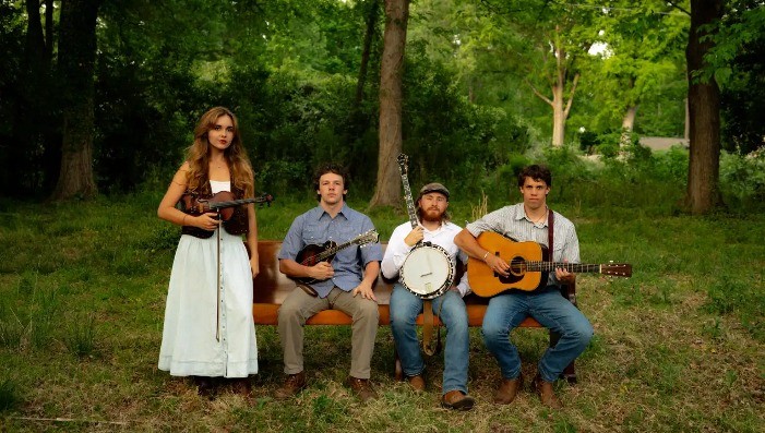Redbud Bluegrass w/ The Wire Jays