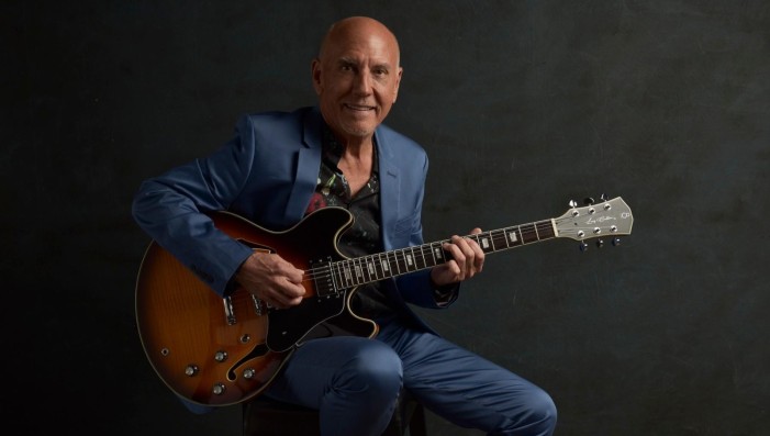Larry Carlton